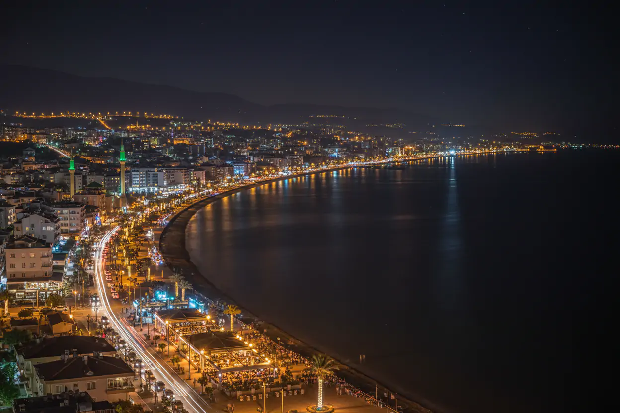 Arsuz Gece Hayatı ve Akşam Yemekleri: Yerel Rehberiniz