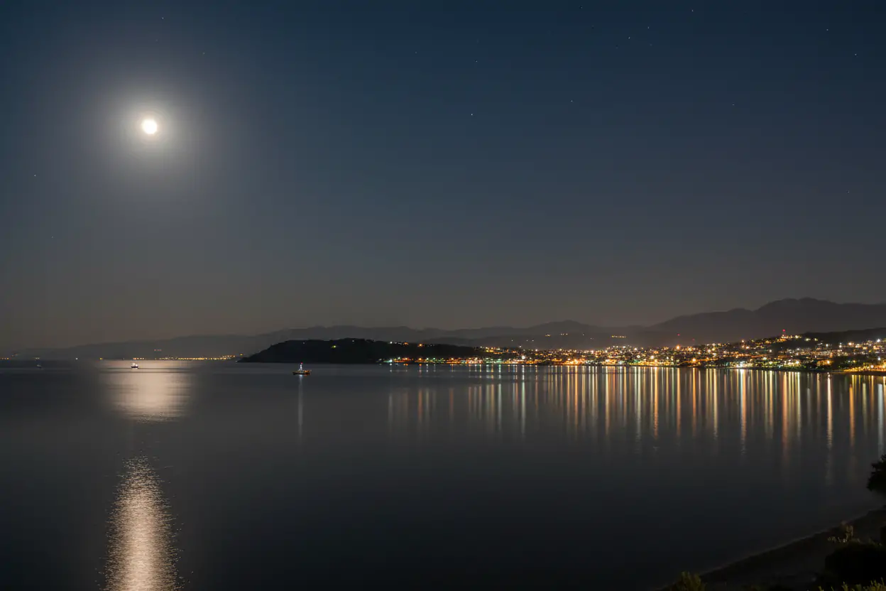 Edremit Gece Hayatı: En İyi Mekanlar İçin Rehber