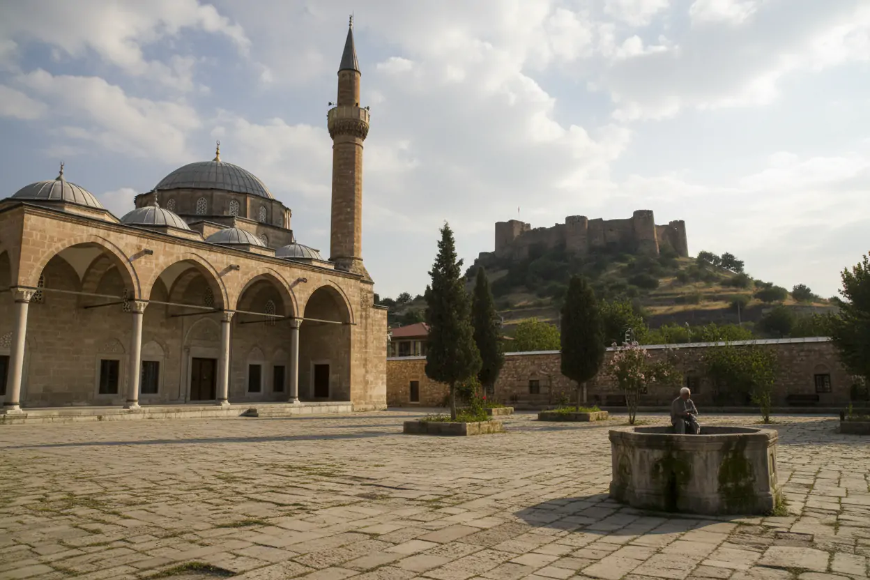 Muş Alaeddin Bey Camii: Tarihe Açılan Kapı