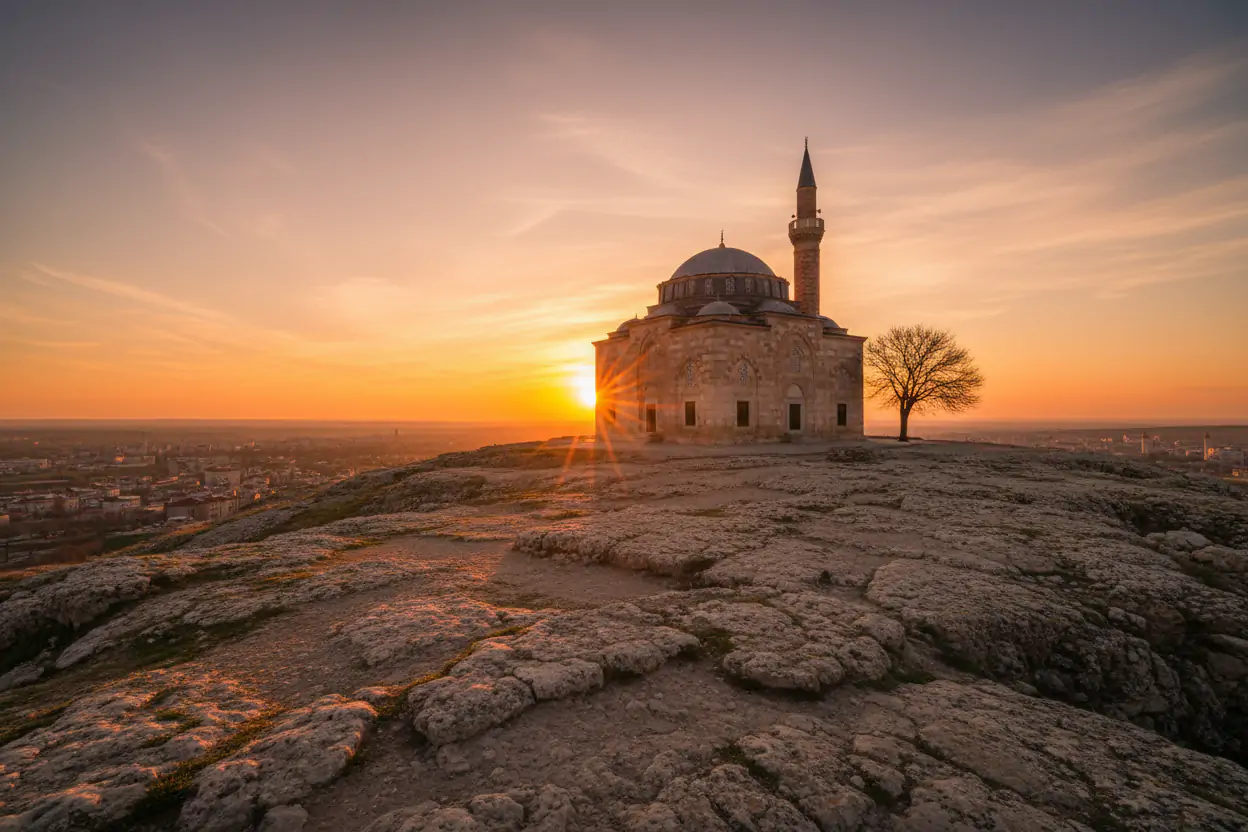 Kırşehir Gezilecek Yerler: Alaaddin Camii Rehberi