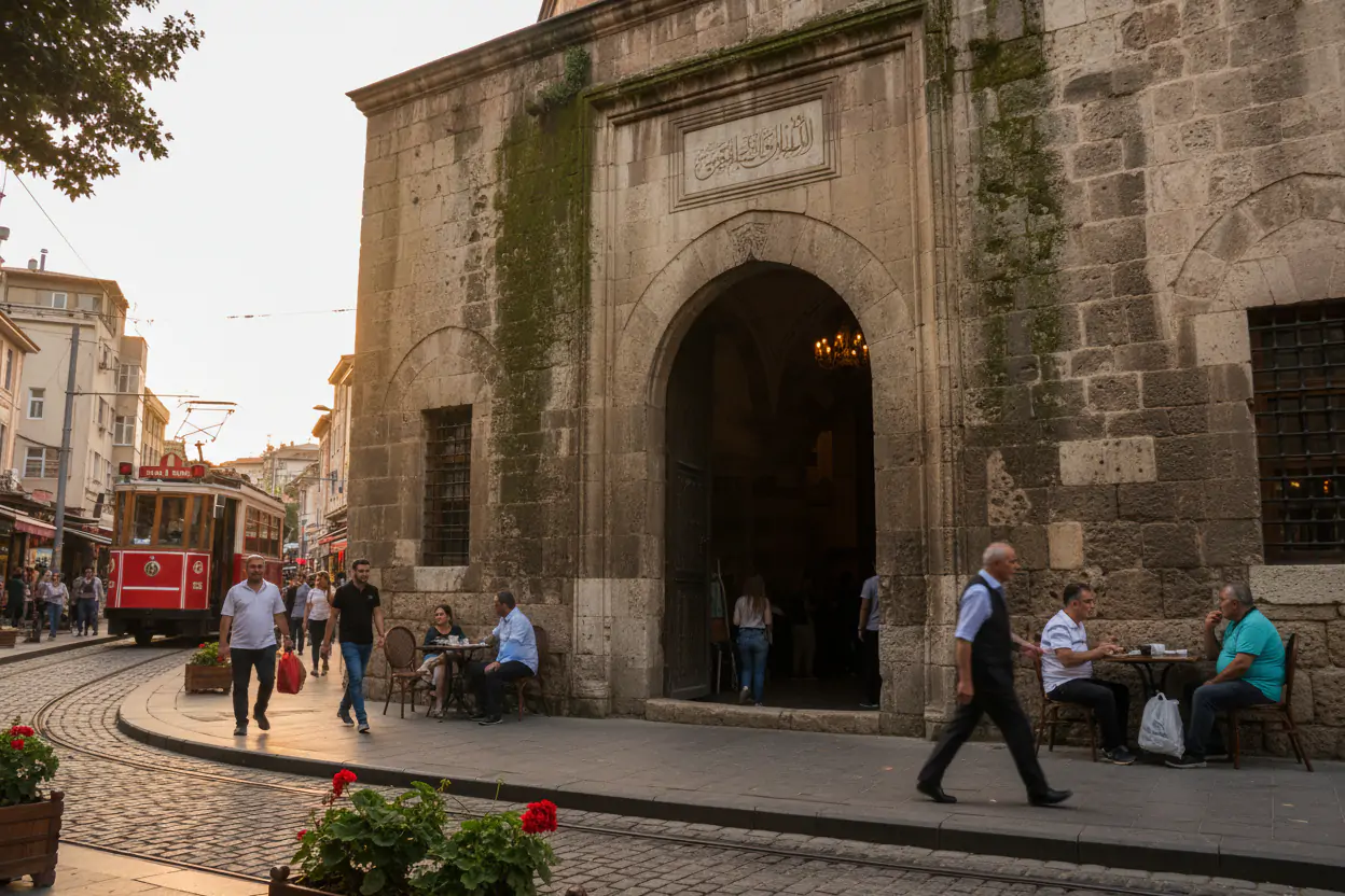 Lale Camii: Kırşehir Gezilecek Yerler Listenizin Gizemli Yapısı