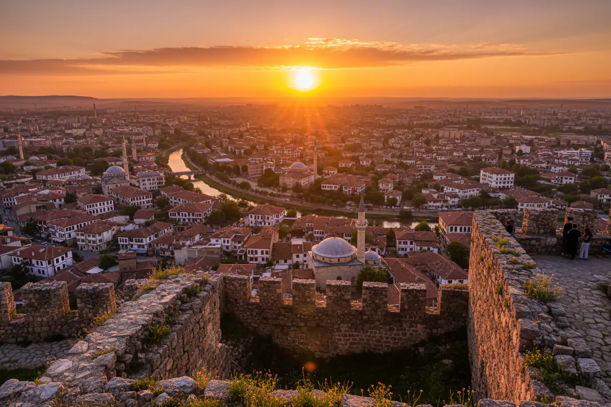 Tokat Gezilecek Yerler: Tarihin Zirvesi Tokat Kalesi