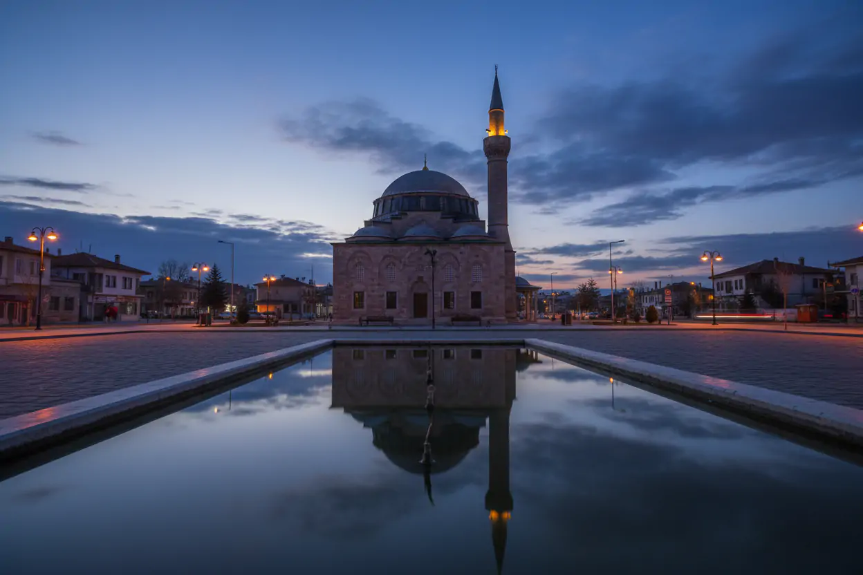 Tunceli Gezilecek Yerler: Taşınan Tarih Çelebi Ağa Camii